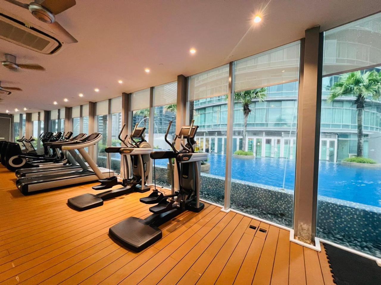 Vortex Suites Klcc By Moonlight كوالالمبور المظهر الخارجي الصورة