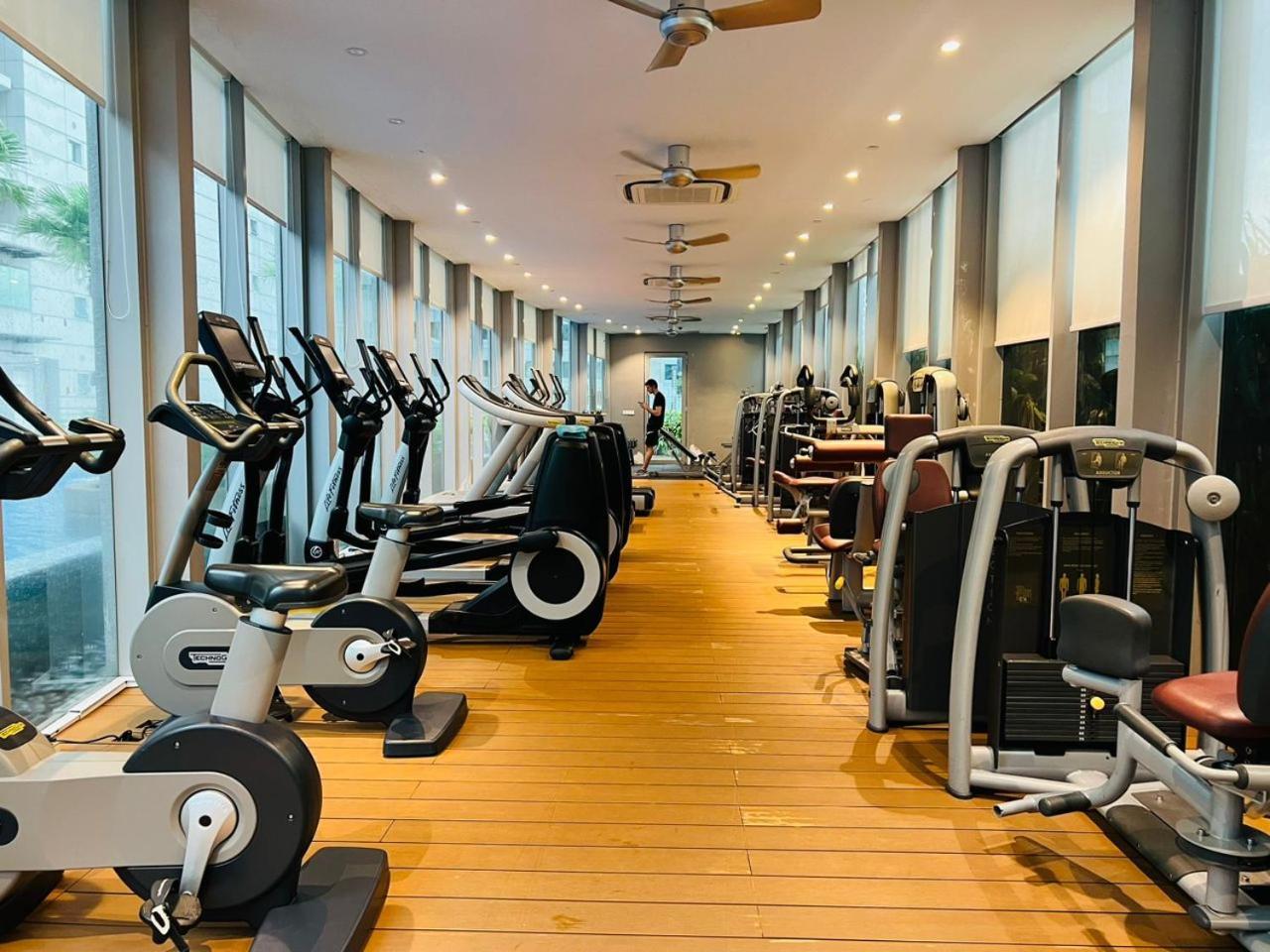 Vortex Suites Klcc By Moonlight كوالالمبور المظهر الخارجي الصورة