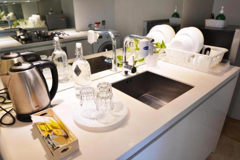 Vortex Suites Klcc By Moonlight كوالالمبور المظهر الخارجي الصورة